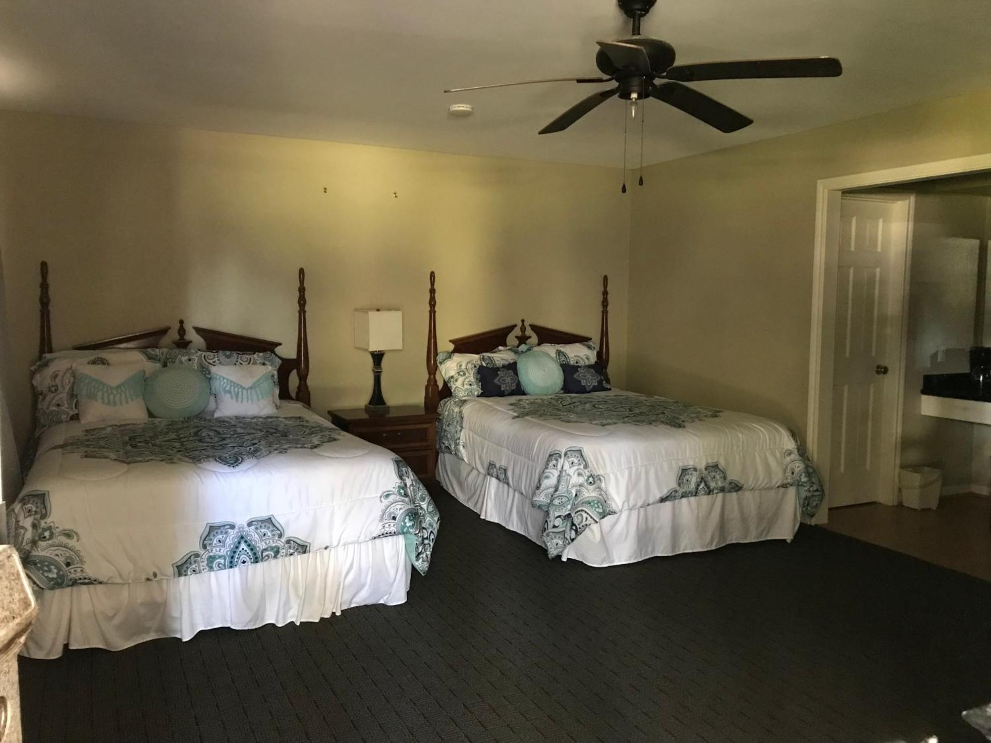 Columbia Lakes Hotel & Conference Center West Columbia Екстериор снимка