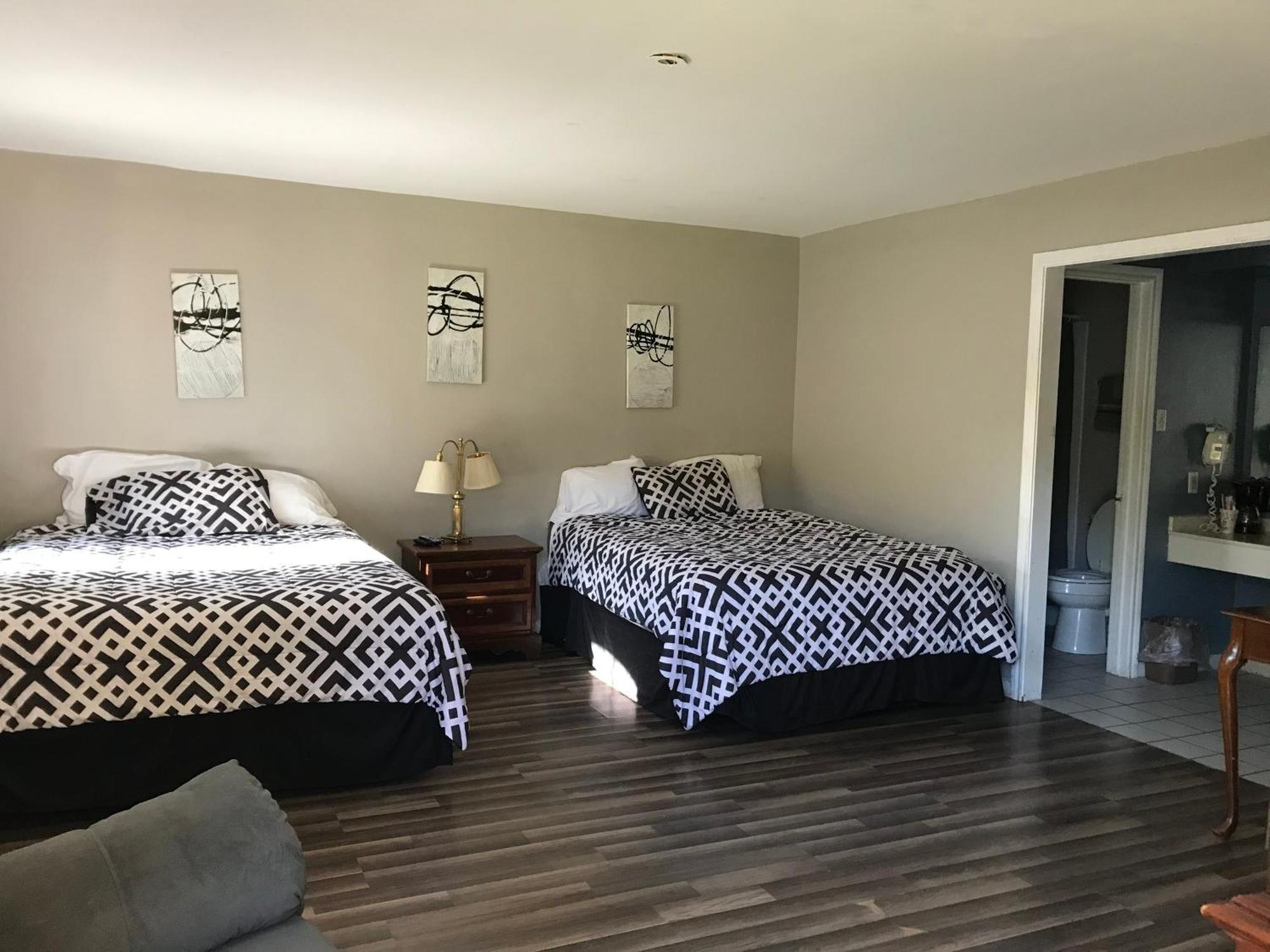 Columbia Lakes Hotel & Conference Center West Columbia Екстериор снимка