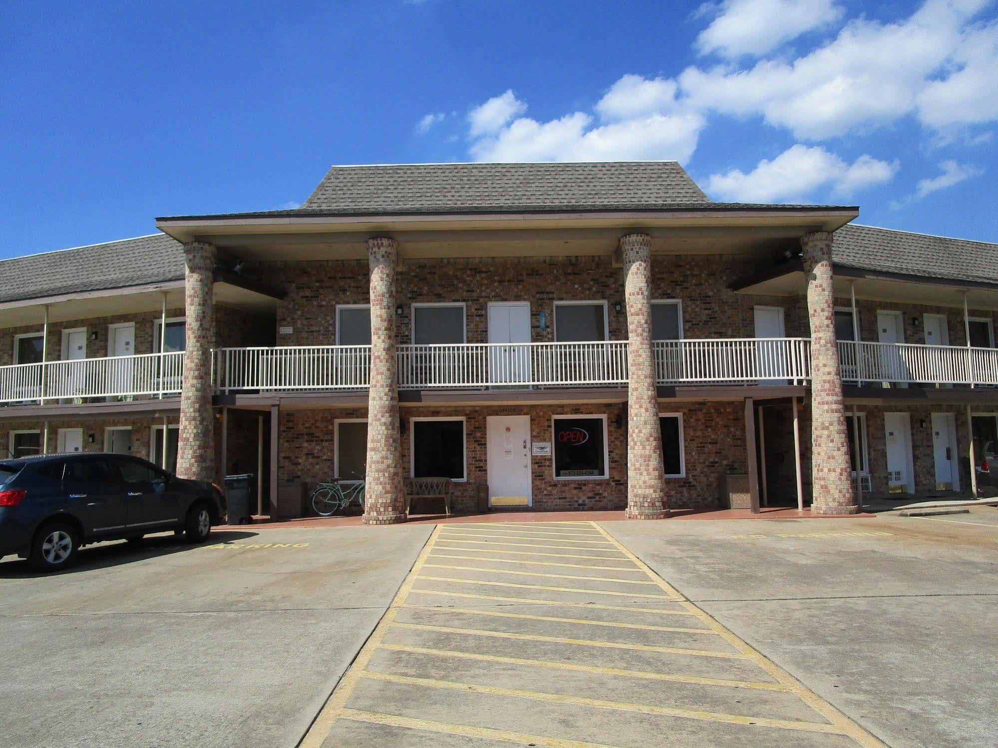 Columbia Lakes Hotel & Conference Center West Columbia Екстериор снимка