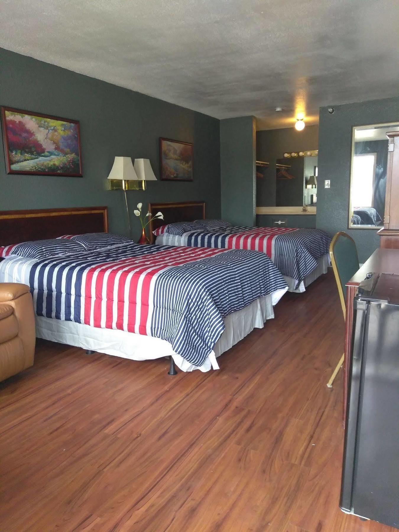 Columbia Lakes Hotel & Conference Center West Columbia Екстериор снимка