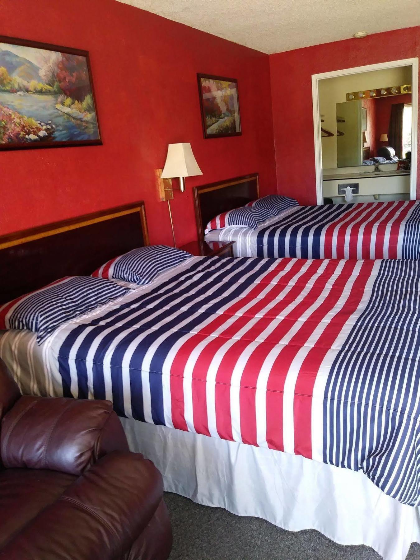 Columbia Lakes Hotel & Conference Center West Columbia Екстериор снимка